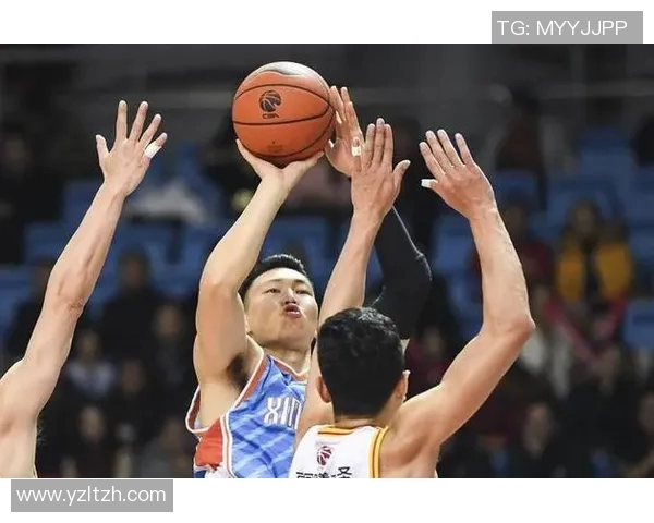 CBA1205新疆队与山东队激战正酣精彩对决引发球迷热议